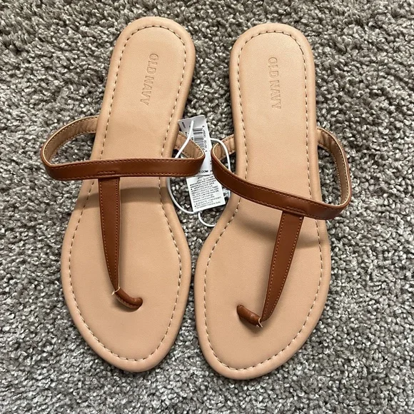 Old Navy Shoes Old Navy Faux Leather T Strap Sandals Cognac